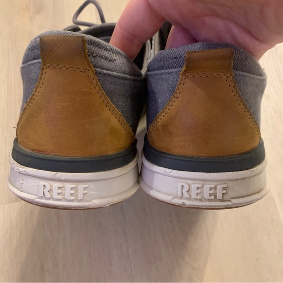 Reef Rover Low Gray Canvas Shoes - Picture 3 of 10